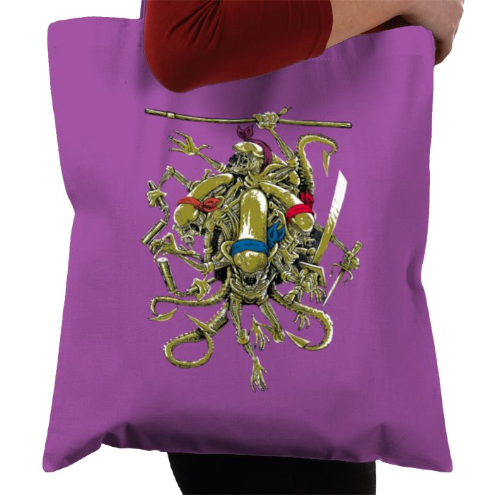 Aliens & Teenage Mutant Ninja Turtles - Teenage Mutant Xenomorph Ninja's Tote Bag